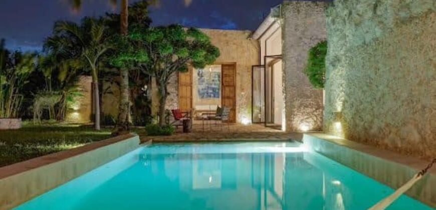 CASA EN VENTA EN EL CENTRO DE MÉRIDA, YUC, MEXICO 1,125,000 USD